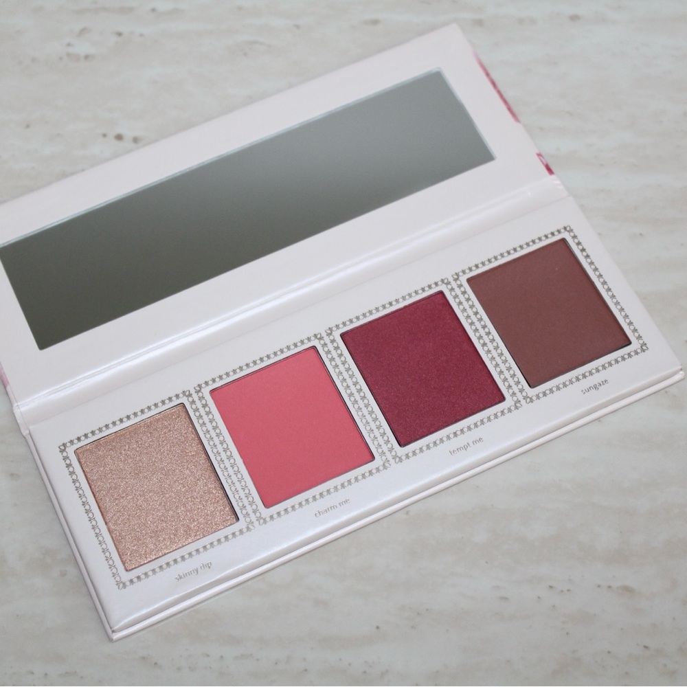 Jouer Cheeky Crush Champagne & Macarons Face Palette - Picture 9 of 15